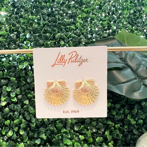 New Lilly Pulitzer Gold Sunshell Stud Earrings | Metallic | Seashell - Picture 4 of 7